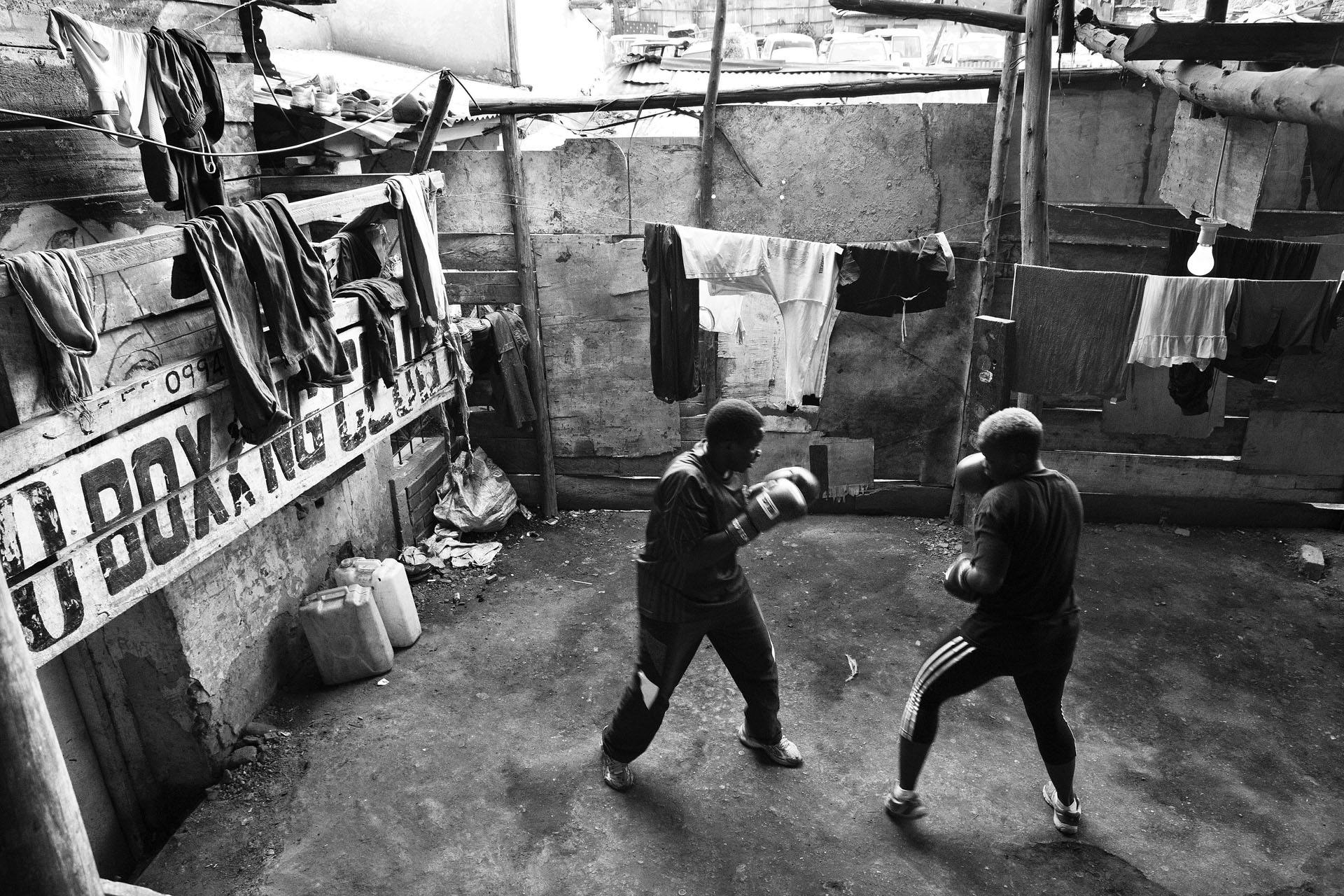 Søstrene i duell på bokseklubben